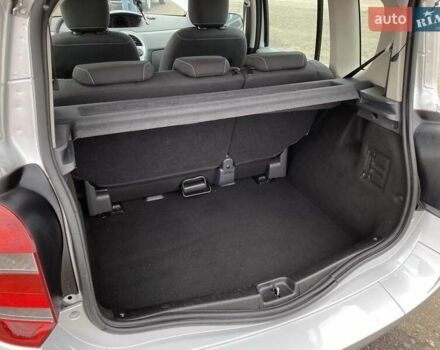 Серый Рено Grand Modus, объемом двигателя 1.6 л и пробегом 196 тыс. км за 6900 $, фото 17 на Automoto.ua