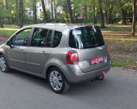 Сірий Рено Grand Modus, об'ємом двигуна 1.6 л та пробігом 230 тис. км за 6750 $, фото 7 на Automoto.ua