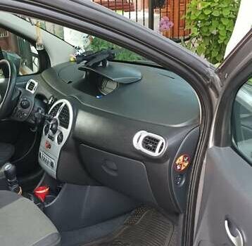 Сірий Рено Grand Modus, об'ємом двигуна 1.5 л та пробігом 198 тис. км за 5400 $, фото 23 на Automoto.ua