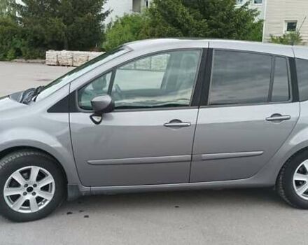 Сірий Рено Grand Modus, об'ємом двигуна 1.5 л та пробігом 198 тис. км за 5400 $, фото 2 на Automoto.ua