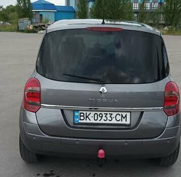 Сірий Рено Grand Modus, об'ємом двигуна 1.5 л та пробігом 198 тис. км за 5400 $, фото 3 на Automoto.ua