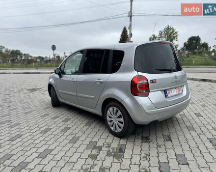 Сірий Рено Grand Modus, об'ємом двигуна 1.2 л та пробігом 175 тис. км за 4700 $, фото 8 на Automoto.ua