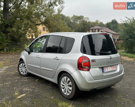 Сірий Рено Grand Modus, об'ємом двигуна 1.2 л та пробігом 175 тис. км за 4700 $, фото 4 на Automoto.ua