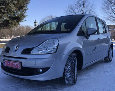 Сірий Рено Grand Modus, об'ємом двигуна 1.6 л та пробігом 120 тис. км за 7300 $, фото 1 на Automoto.ua