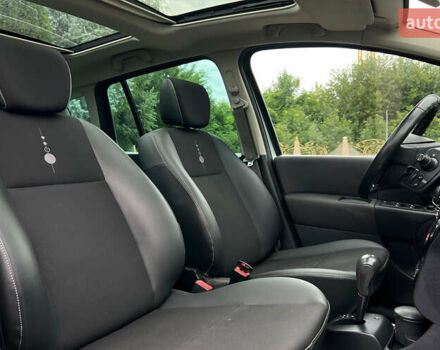 Серый Рено Grand Modus, объемом двигателя 1.6 л и пробегом 99 тыс. км за 8650 $, фото 19 на Automoto.ua