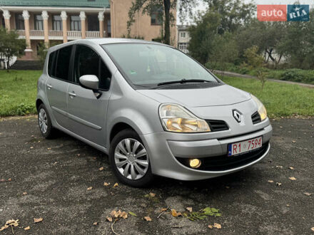 Серый Рено Grand Modus, объемом двигателя 1.2 л и пробегом 175 тыс. км за 4700 $, фото 1 на Automoto.ua