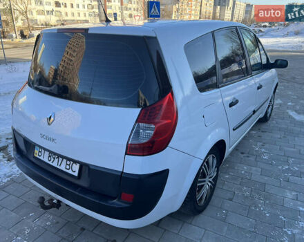 Белый Рено Гранд Сценик, объемом двигателя 1.46 л и пробегом 260 тыс. км за 4650 $, фото 6 на Automoto.ua