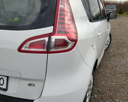 Белый Рено Гранд Сценик, объемом двигателя 1.46 л и пробегом 172 тыс. км за 6156 $, фото 4 на Automoto.ua