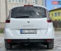 Белый Рено Гранд Сценик, объемом двигателя 1.46 л и пробегом 338 тыс. км за 5999 $, фото 9 на Automoto.ua