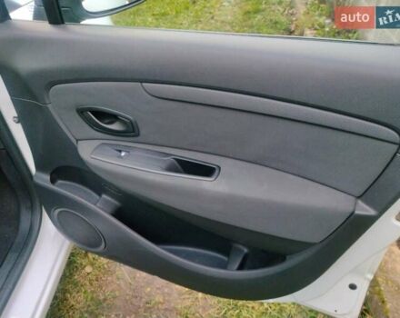 Белый Рено Гранд Сценик, объемом двигателя 1.46 л и пробегом 172 тыс. км за 6156 $, фото 29 на Automoto.ua