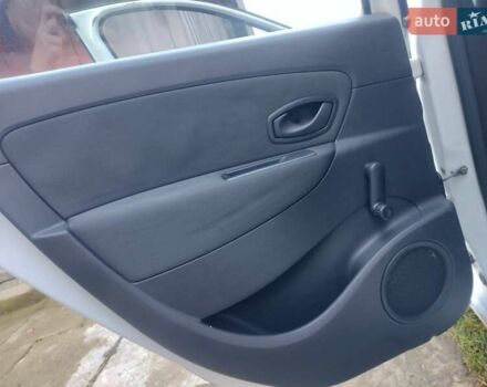 Белый Рено Гранд Сценик, объемом двигателя 1.46 л и пробегом 172 тыс. км за 6156 $, фото 30 на Automoto.ua