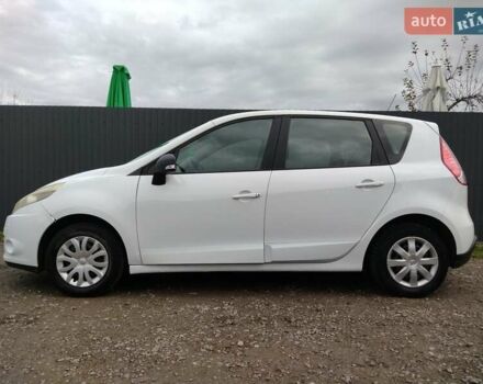 Белый Рено Гранд Сценик, объемом двигателя 1.46 л и пробегом 172 тыс. км за 6156 $, фото 7 на Automoto.ua