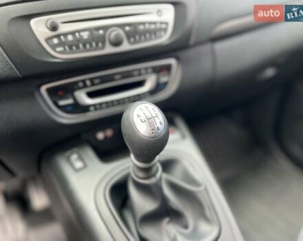 Белый Рено Гранд Сценик, объемом двигателя 1.46 л и пробегом 338 тыс. км за 5999 $, фото 30 на Automoto.ua