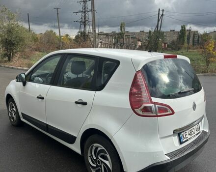 Белый Рено Гранд Сценик, объемом двигателя 1.5 л и пробегом 220 тыс. км за 6900 $, фото 5 на Automoto.ua