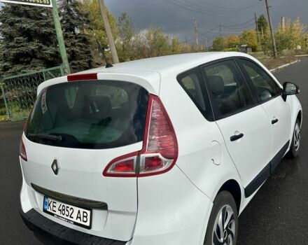 Белый Рено Гранд Сценик, объемом двигателя 1.5 л и пробегом 220 тыс. км за 6900 $, фото 3 на Automoto.ua