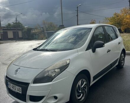 Белый Рено Гранд Сценик, объемом двигателя 1.5 л и пробегом 220 тыс. км за 6900 $, фото 7 на Automoto.ua