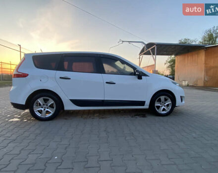 Белый Рено Гранд Сценик, объемом двигателя 1.5 л и пробегом 313 тыс. км за 6900 $, фото 29 на Automoto.ua