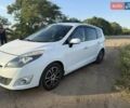 Белый Рено Гранд Сценик, объемом двигателя 1.9 л и пробегом 225 тыс. км за 7000 $, фото 16 на Automoto.ua