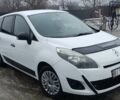 Белый Рено Гранд Сценик, объемом двигателя 1.46 л и пробегом 300 тыс. км за 5900 $, фото 1 на Automoto.ua
