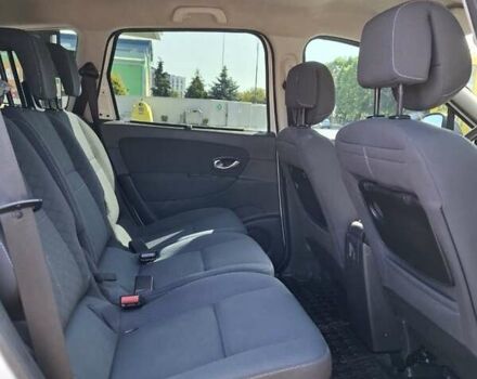 Белый Рено Гранд Сценик, объемом двигателя 1.46 л и пробегом 240 тыс. км за 6500 $, фото 6 на Automoto.ua