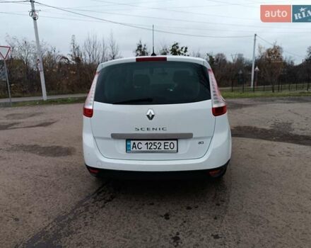 Белый Рено Гранд Сценик, объемом двигателя 1.5 л и пробегом 287 тыс. км за 6200 $, фото 5 на Automoto.ua