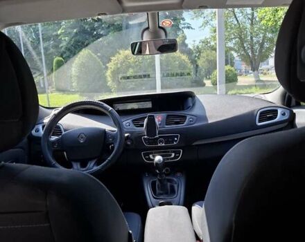 Белый Рено Гранд Сценик, объемом двигателя 1.46 л и пробегом 240 тыс. км за 6500 $, фото 5 на Automoto.ua