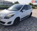 Белый Рено Гранд Сценик, объемом двигателя 1.46 л и пробегом 334 тыс. км за 6500 $, фото 2 на Automoto.ua