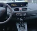 Белый Рено Гранд Сценик, объемом двигателя 1.46 л и пробегом 300 тыс. км за 5900 $, фото 10 на Automoto.ua