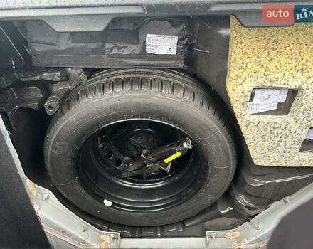 Білий Рено Гранд Сценік, об'ємом двигуна 0 л та пробігом 180 тис. км за 5600 $, фото 17 на Automoto.ua