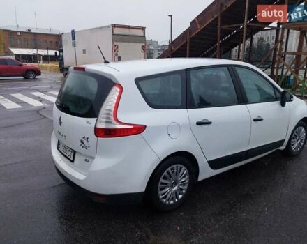 Білий Рено Гранд Сценік, об'ємом двигуна 1.5 л та пробігом 371 тис. км за 5900 $, фото 4 на Automoto.ua