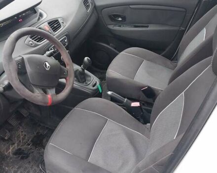 Білий Рено Гранд Сценік, об'ємом двигуна 1.5 л та пробігом 371 тис. км за 5900 $, фото 8 на Automoto.ua