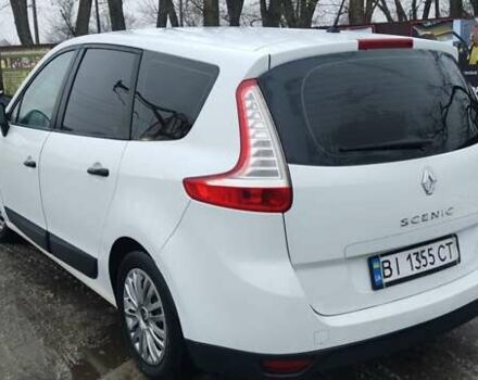 Белый Рено Гранд Сценик, объемом двигателя 1.46 л и пробегом 300 тыс. км за 5900 $, фото 5 на Automoto.ua