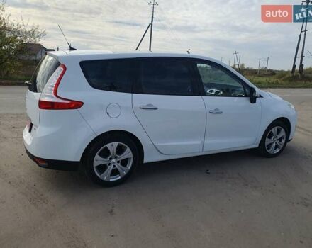 Рено Гранд Сценик 2010 в Ковель на Automoto.ua Белый Рено Гранд Сценик, объемом двигателя 1.4 л и пробегом 186 тыс. км за 6300 $, фото 4 на Automoto.ua