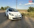 Белый Рено Гранд Сценик, объемом двигателя 1.9 л и пробегом 225 тыс. км за 7000 $, фото 3 на Automoto.ua