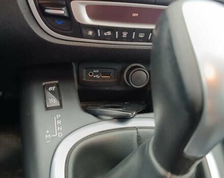 Белый Рено Гранд Сценик, объемом двигателя 1.5 л и пробегом 287 тыс. км за 6200 $, фото 21 на Automoto.ua