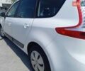 Белый Рено Гранд Сценик, объемом двигателя 1.5 л и пробегом 247 тыс. км за 4850 $, фото 5 на Automoto.ua