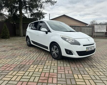 Белый Рено Гранд Сценик, объемом двигателя 1.5 л и пробегом 243 тыс. км за 6700 $, фото 8 на Automoto.ua