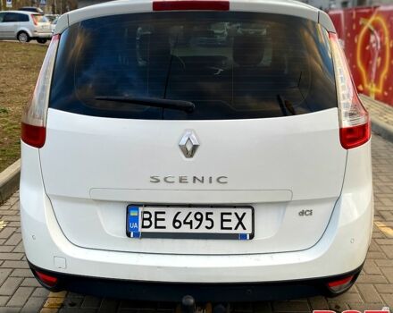 Белый Рено Гранд Сценик, объемом двигателя 1.5 л и пробегом 290 тыс. км за 6999 $, фото 3 на Automoto.ua