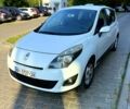 Белый Рено Гранд Сценик, объемом двигателя 1.5 л и пробегом 0 тыс. км за 5300 $, фото 1 на Automoto.ua