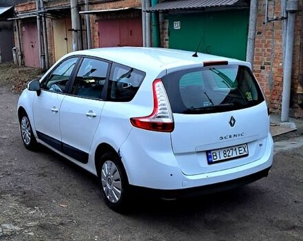 Рено Гранд Сценік 2010 у Полтаві на Automoto.ua Білий Рено Гранд Сценік, об'ємом двигуна 1.4 л та пробігом 199 тис. км за 6500 $, фото 1 на Automoto.ua