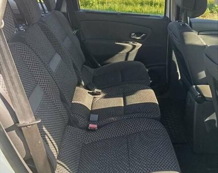 Білий Рено Гранд Сценік, об'ємом двигуна 1.6 л та пробігом 233 тис. км за 7300 $, фото 23 на Automoto.ua