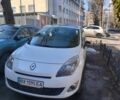 Білий Рено Гранд Сценік, об'ємом двигуна 1.5 л та пробігом 230 тис. км за 7500 $, фото 1 на Automoto.ua