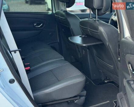 Білий Рено Гранд Сценік, об'ємом двигуна 2 л та пробігом 199 тис. км за 8250 $, фото 28 на Automoto.ua