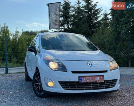Білий Рено Гранд Сценік, об'ємом двигуна 2 л та пробігом 199 тис. км за 8250 $, фото 8 на Automoto.ua