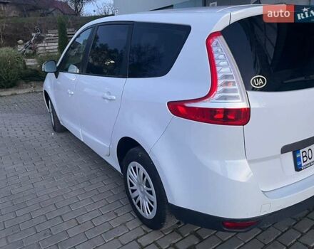 Белый Рено Гранд Сценик, объемом двигателя 1.46 л и пробегом 370 тыс. км за 6899 $, фото 15 на Automoto.ua