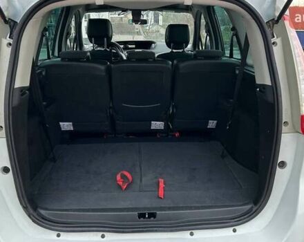 Белый Рено Гранд Сценик, объемом двигателя 1.6 л и пробегом 166 тыс. км за 8350 $, фото 21 на Automoto.ua