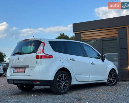 Білий Рено Гранд Сценік, об'ємом двигуна 2 л та пробігом 199 тис. км за 8250 $, фото 18 на Automoto.ua
