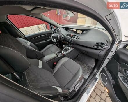 Білий Рено Гранд Сценік, об'ємом двигуна 1.5 л та пробігом 158 тис. км за 6999 $, фото 38 на Automoto.ua