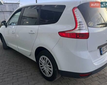 Белый Рено Гранд Сценик, объемом двигателя 1.46 л и пробегом 370 тыс. км за 6899 $, фото 13 на Automoto.ua