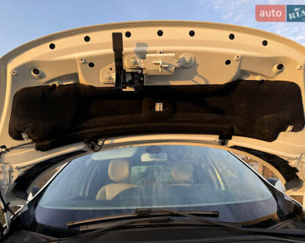 Белый Рено Гранд Сценик, объемом двигателя 1.9 л и пробегом 200 тыс. км за 8200 $, фото 31 на Automoto.ua